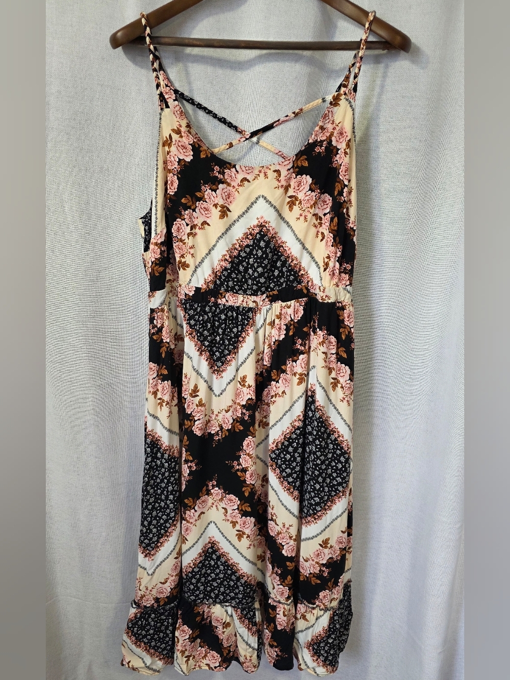 Torrid Mixed Floral Patchwork Chevron Strappy Midi Dress Pink Black 1 / 1X